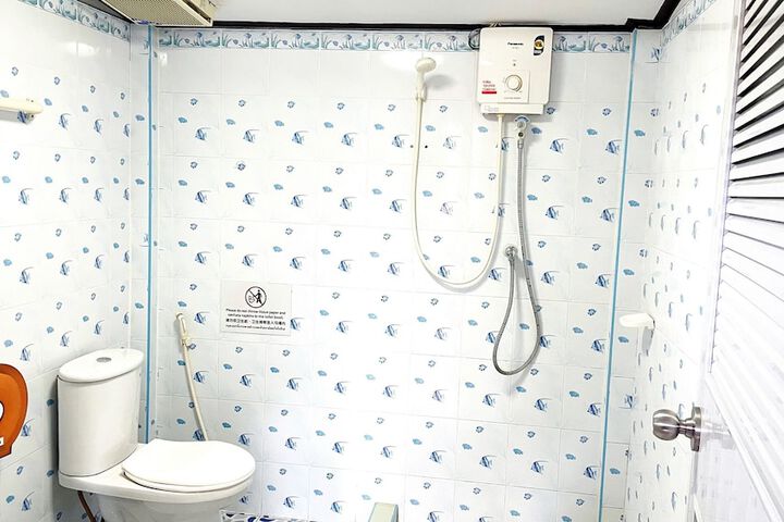 Room 43 of 105
