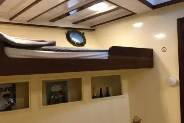 Image of HOTELSCHIFF NEDEVA
