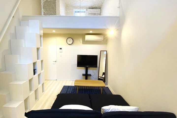 Room 84 of 143