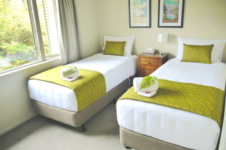Room 2 of 29