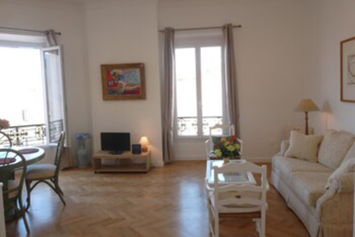 Room 8 of 23