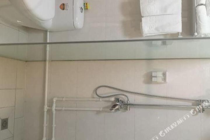 Kuerle Yunfei Hotel
