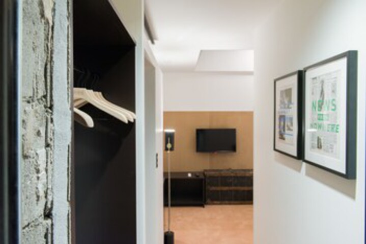Room 137 of 214