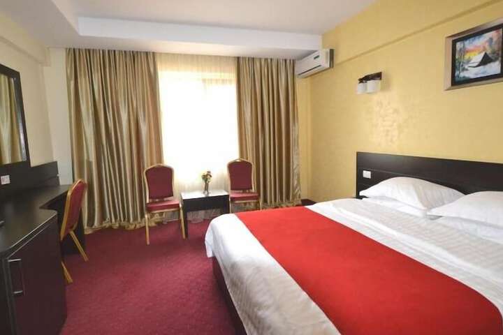 Room 27 of 51