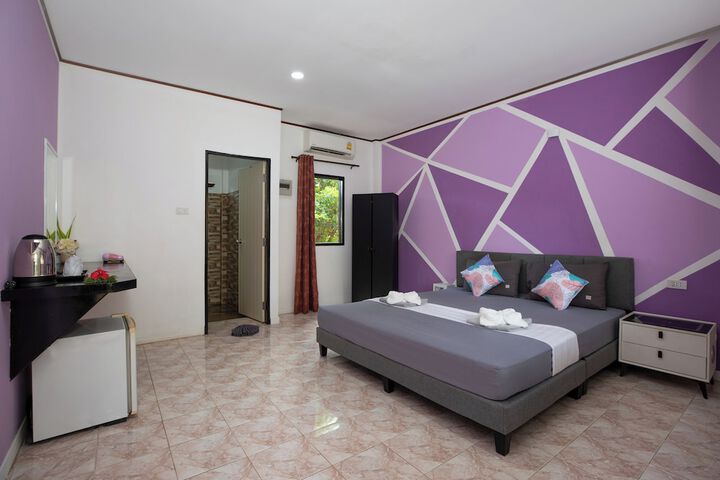 Room 16 of 39