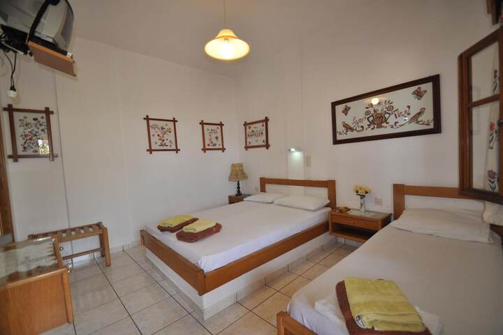 Room 17 of 54