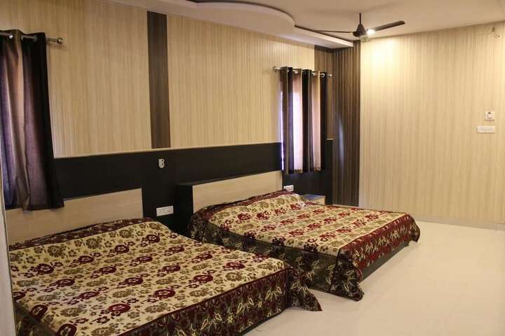Room 2 of 23
