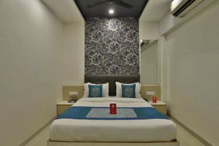 Room 10 of 24