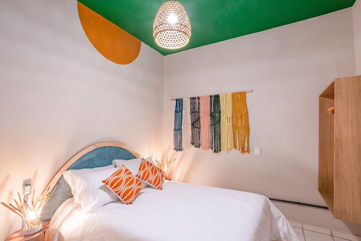 Room 5 of 40