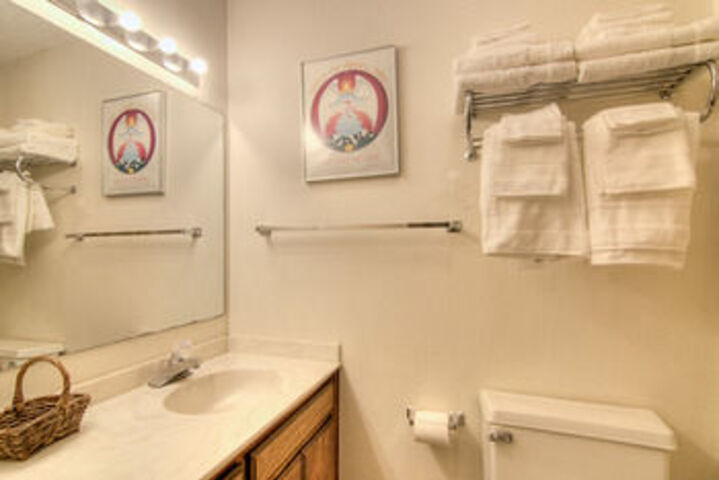 Room 2 of 13