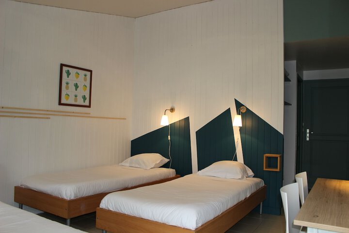 Room 4 of 54