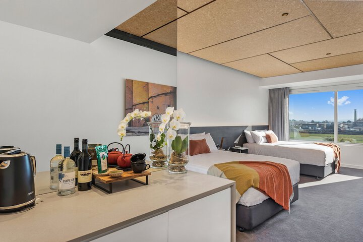 Room 15 of 148