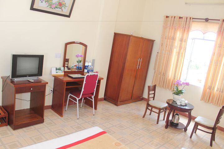 Room 10 of 44