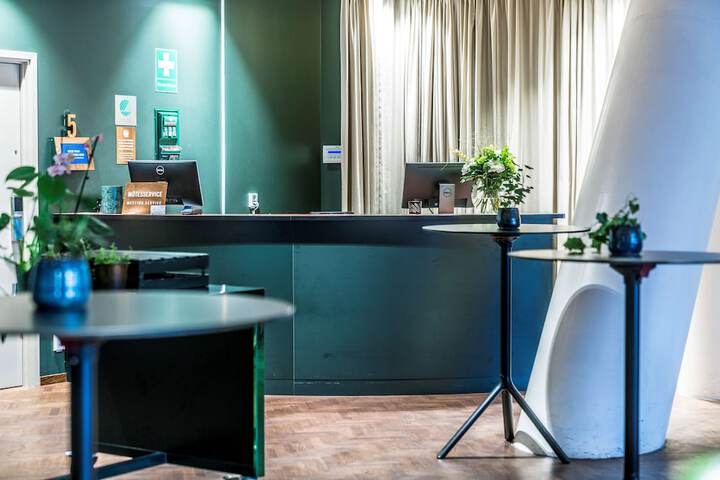 Hotel Lobby