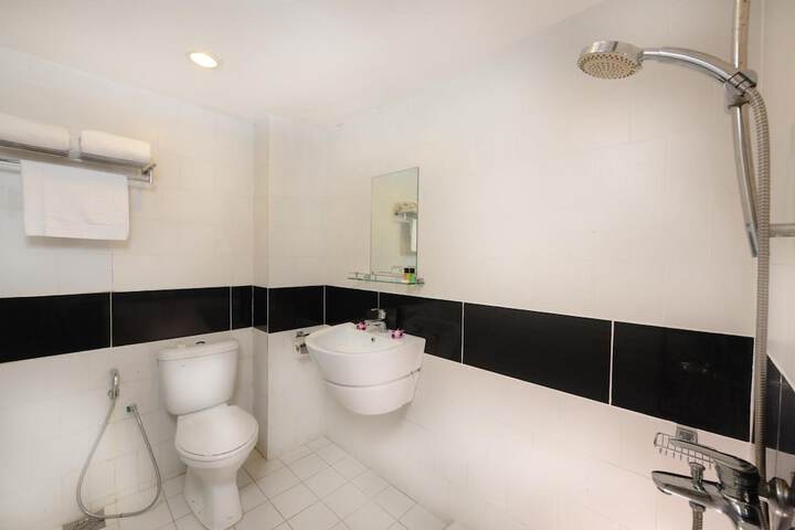 Room 15 of 23