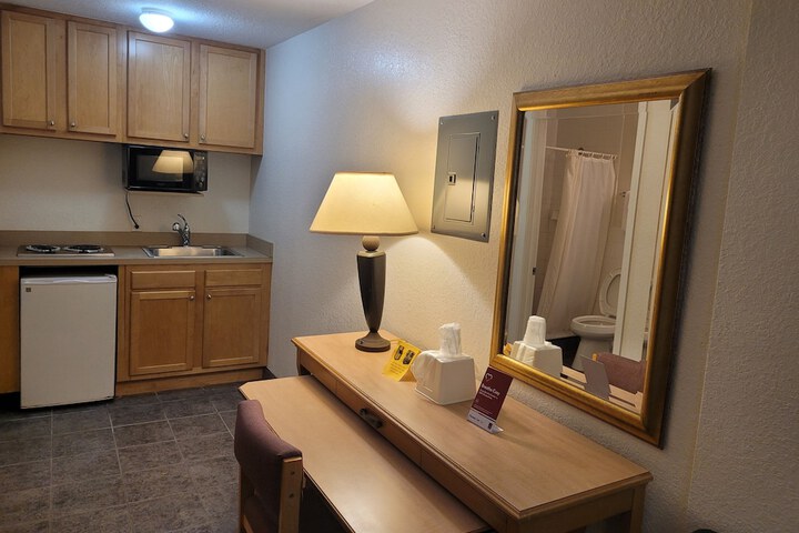 Room 19 of 29