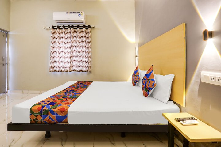 Room 16 of 36