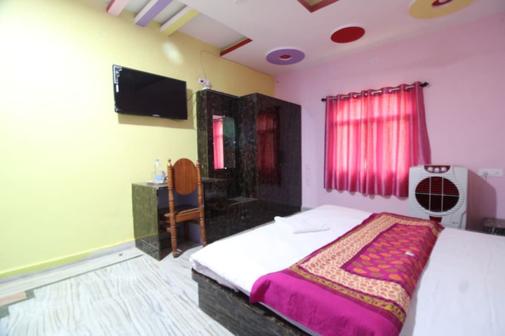 Room 14 of 27