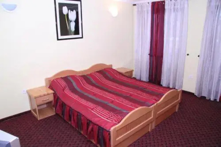 Room 3 of 12