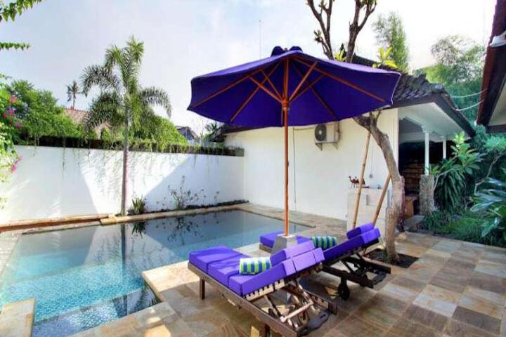 DERICH VILLAS