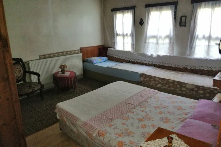 Room 9 of 65