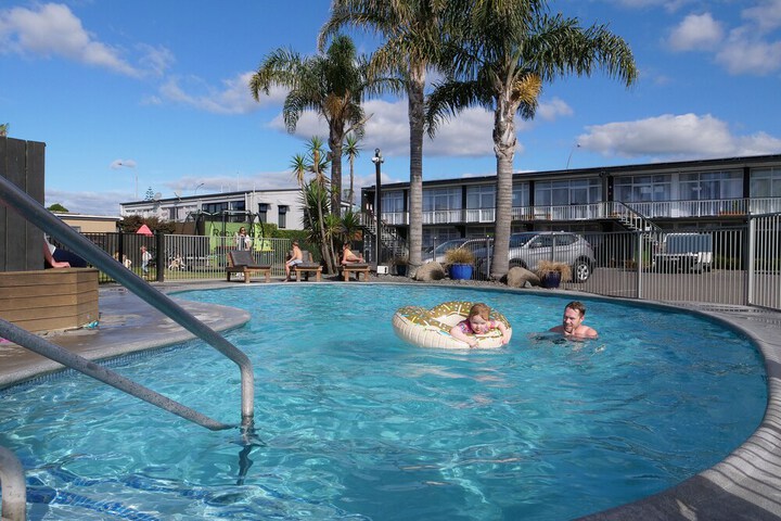 Pool 50 of 62