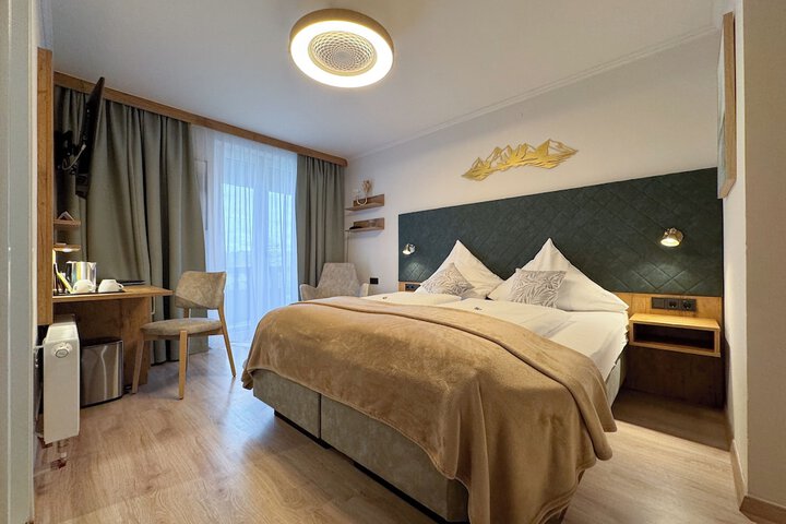 Room 47 of 207