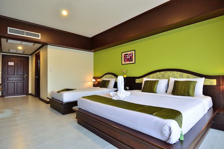 Room 46 of 83