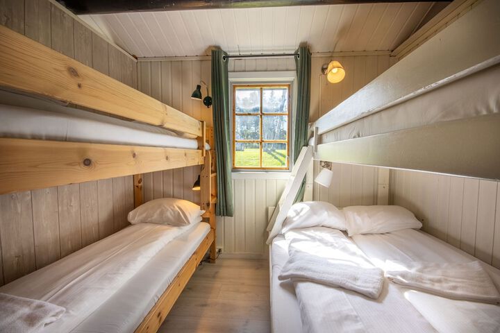 Room 14 of 60