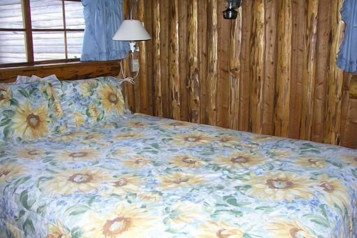 Room 25 of 218