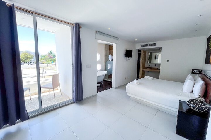 Room 25 of 126