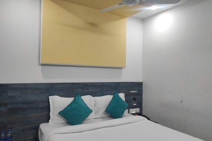 Room 19 of 42