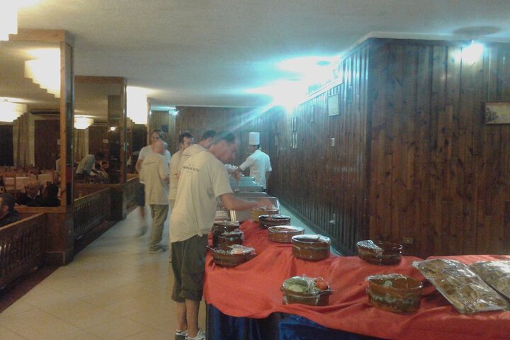 Dining 39 of 66