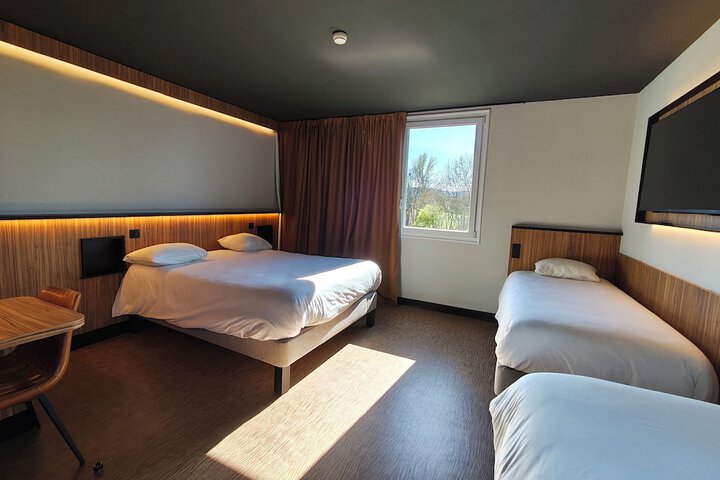 Room 17 of 42
