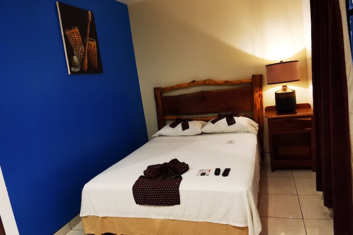 Room 29 of 65