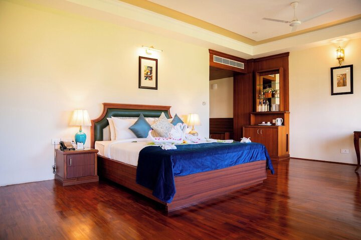 Room 40 of 181