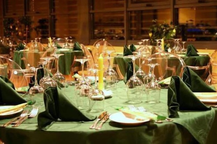 Dining 20 of 27