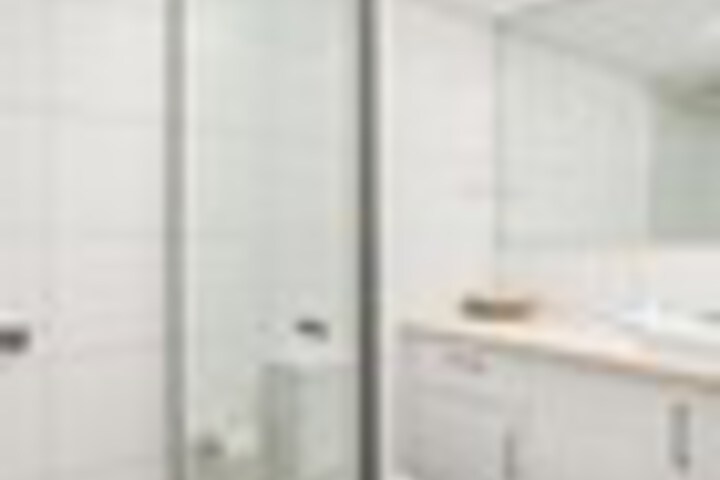 Room 266 of 318