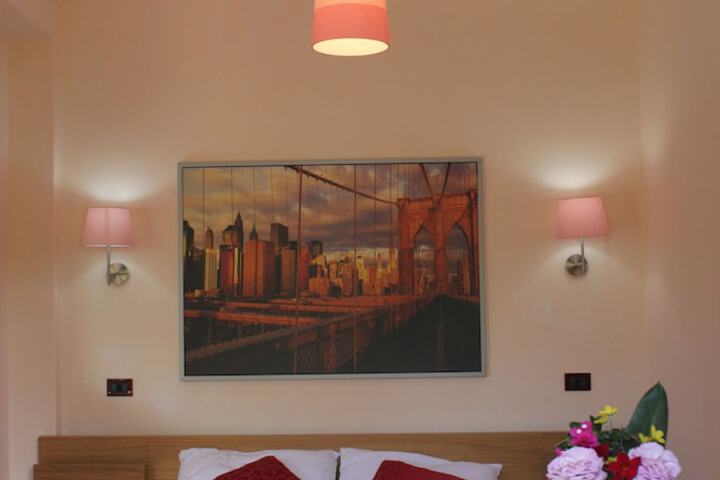 Room 3 of 33