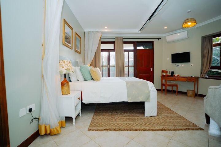 Room 19 of 65