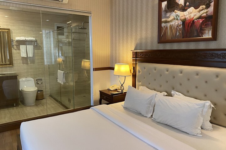 Room 13 of 45