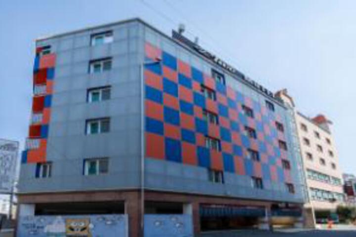 Hotel 4 of 21