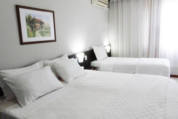 Room 20 of 33