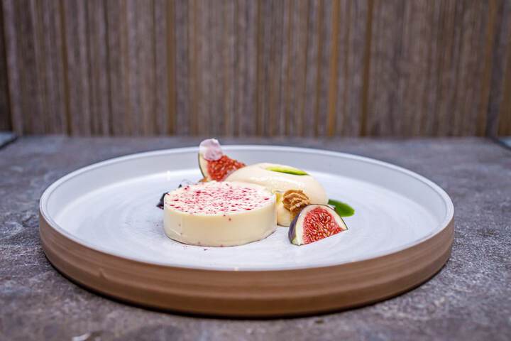 Dining 149 of 191