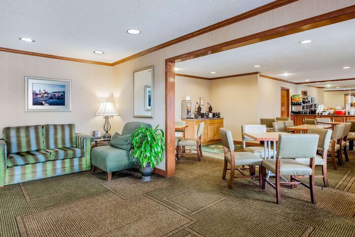 Breakfast/Coffee Service 45 of 50