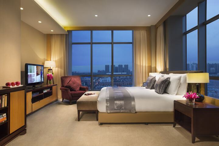 Room 4 of 31