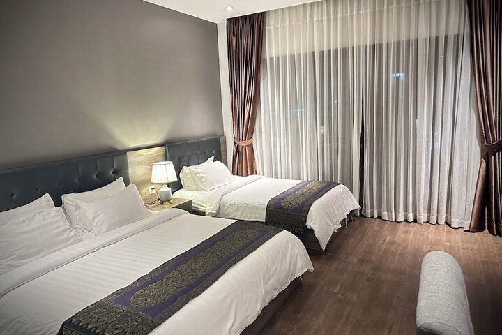 Room 34 of 145