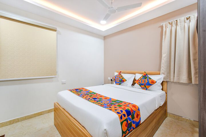 Room 14 of 30