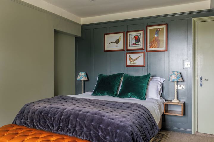 Room 5 of 51
