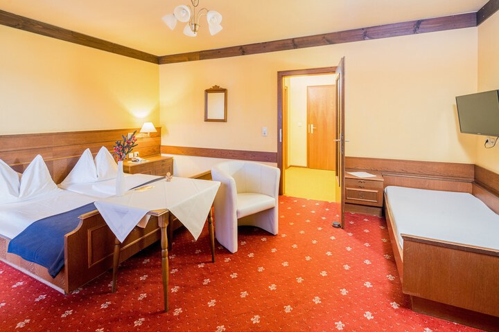Room 15 of 65